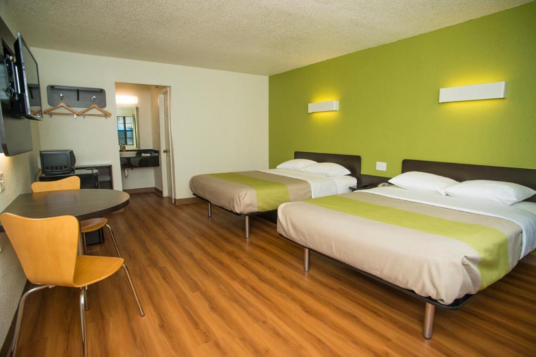 Motel 6-Palestine, TX Eksteriør billede