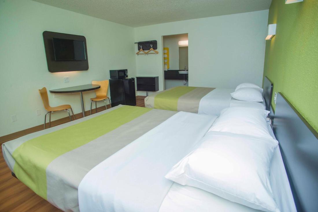 Motel 6-Palestine, TX Eksteriør billede